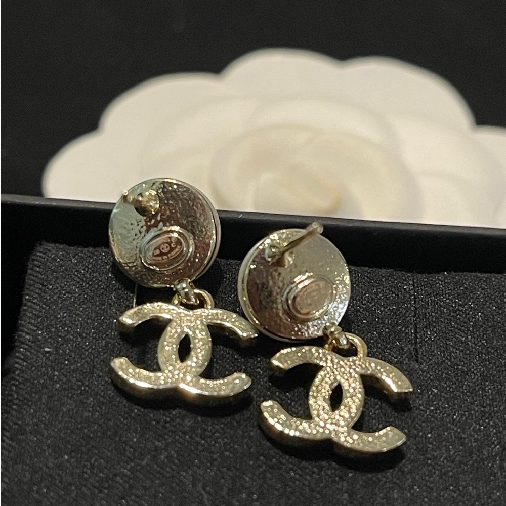 Chanel earrings - Picture 7 of 8